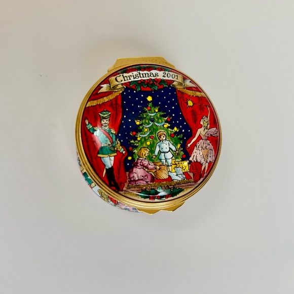Halcyon Days Christmas 2001 Decorative Trinket Box